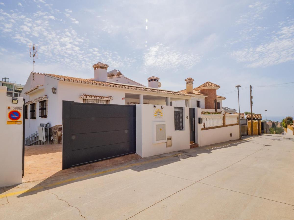 Cubo'S Hostal William'S Sunny 5 With Breakfast Torre de Benagalbon Exterior foto