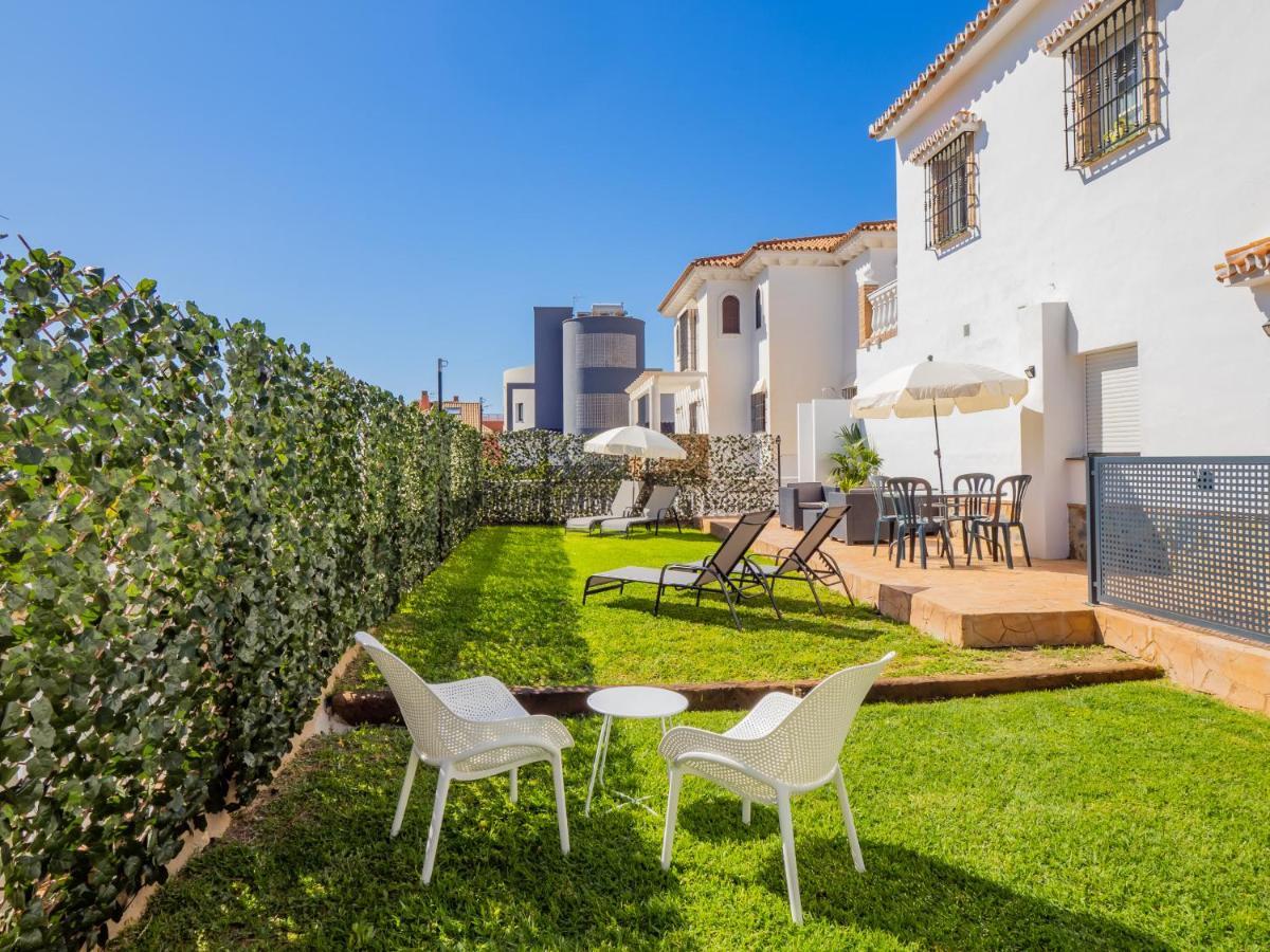 Cubo'S Hostal William'S Sunny 5 With Breakfast Torre de Benagalbon Exterior foto